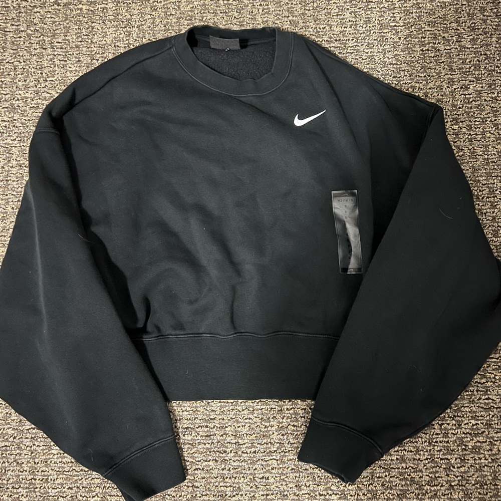 New With Tags Nike Crop Top Crewneck Size XS
